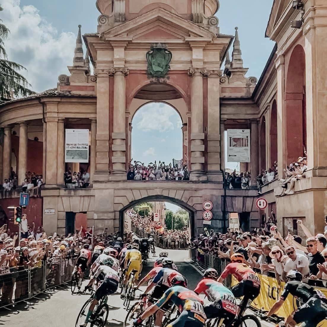 30 giugno 2024 - Il Tour de France passa per Bologna